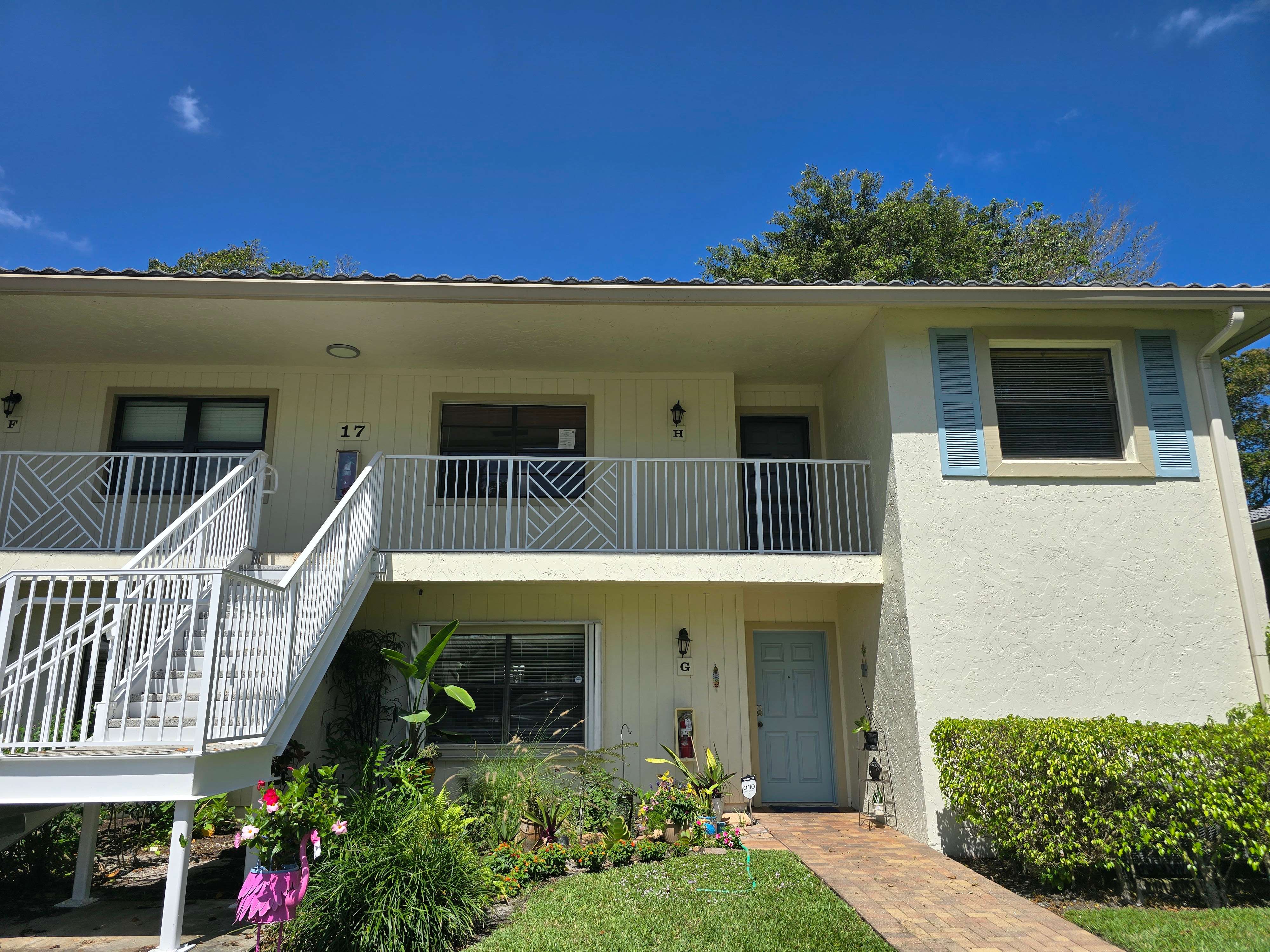 HUD Home — 17 Westgate Ln Apt H, Boynton Beach, FL 33436 — photo 1