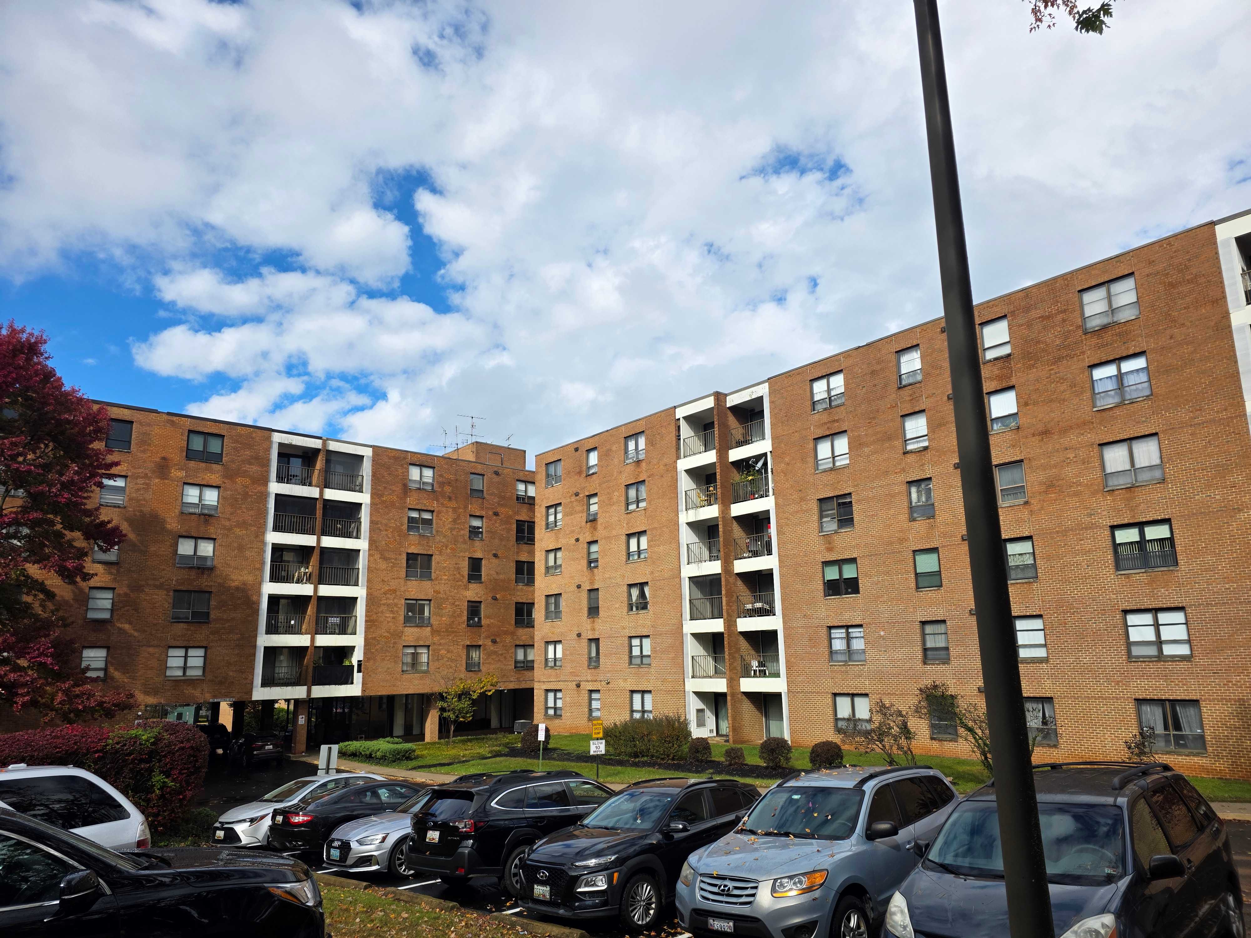 HUD Home — 6317 Park Heights Ave Unit 103, Baltimore, MD 21215 — photo 1