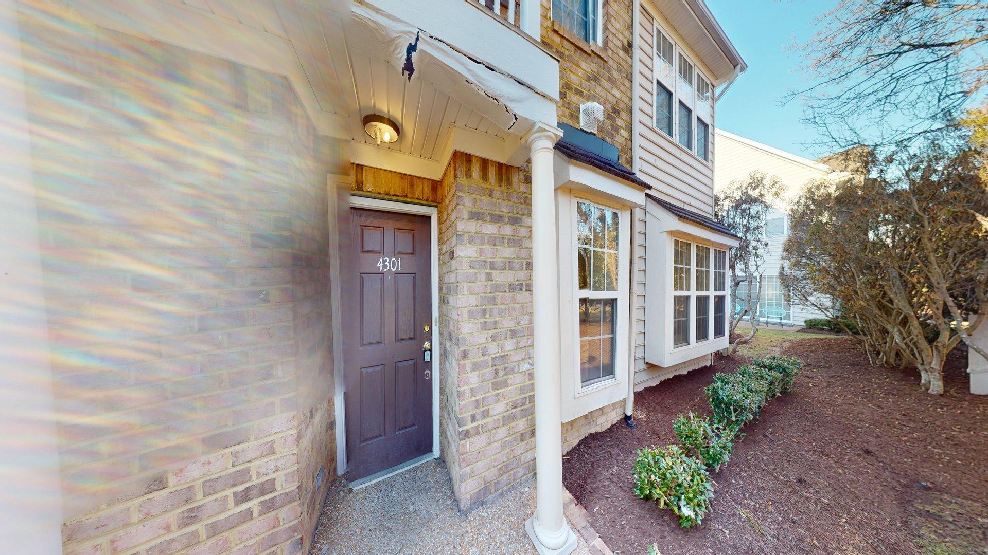 HUD Home — 4301 Oneford Pl, Chesapeake, VA 23321 — photo 1