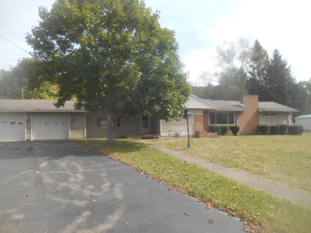 HUD Home — 27 Warren Blvd, Warren, PA 16365 — photo 1