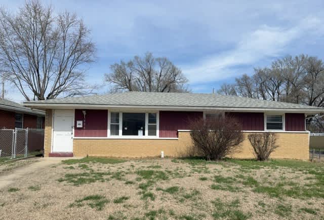 HUD Home — 3001 Jefferson Ave, East Saint Louis, IL 62205 — photo 1