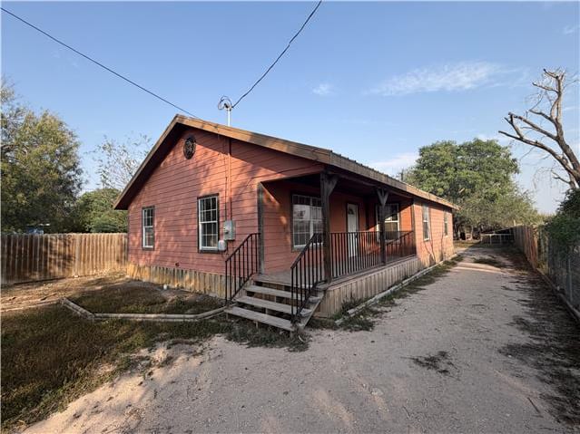 HUD Home — 321 S Nicholson Ave, Mission, TX 78572 — photo 1