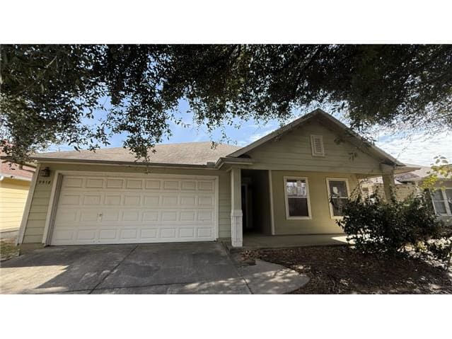 HUD Home — 9518 Belleclaire Ln, Houston, TX 77044 — photo 1