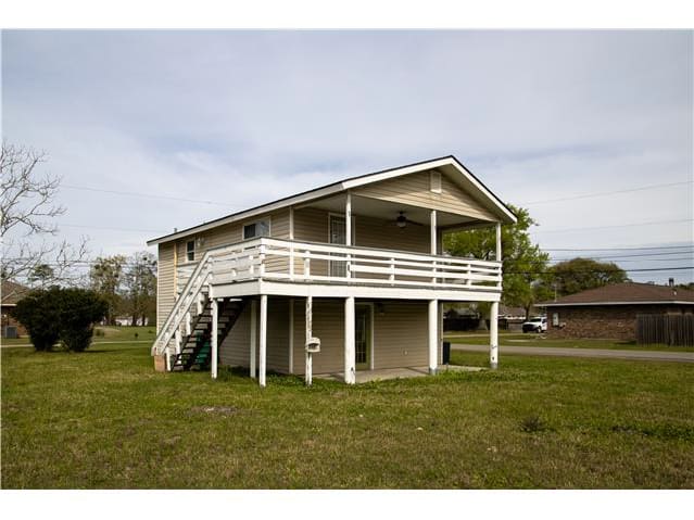 HUD Home — 924 Washington St, Waveland, MS 39576 — photo 1