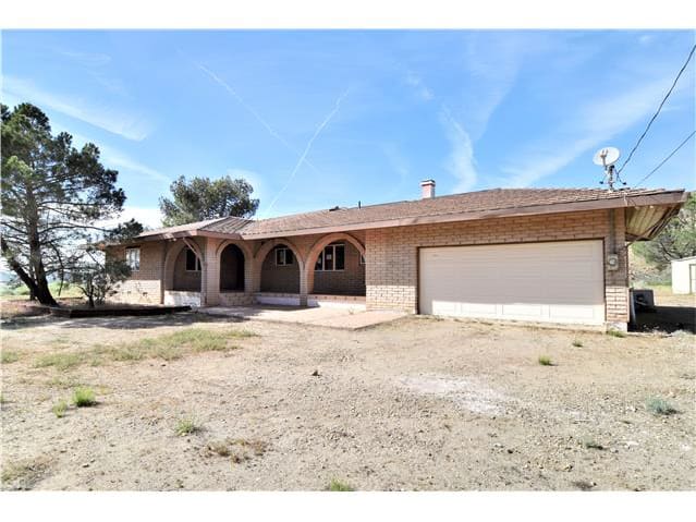 HUD Home — 33456 Angeles Forest Hwy, Palmdale, CA 93550 — photo 1