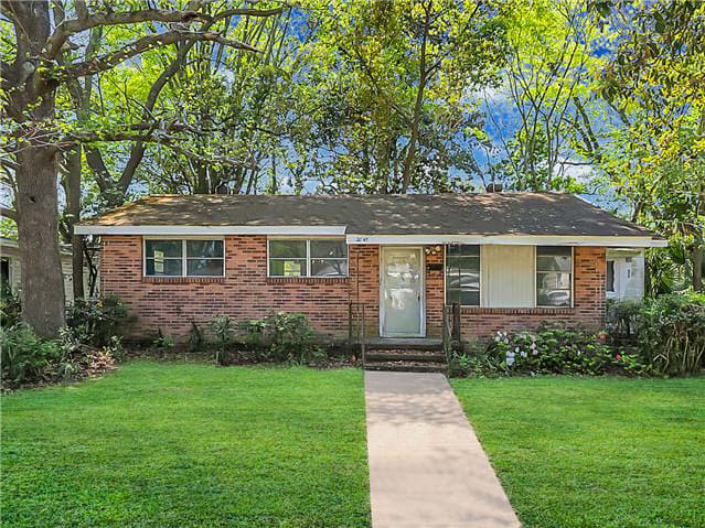 HUD Home — 2045 E 42nd St, Savannah, GA 31404 — photo 1