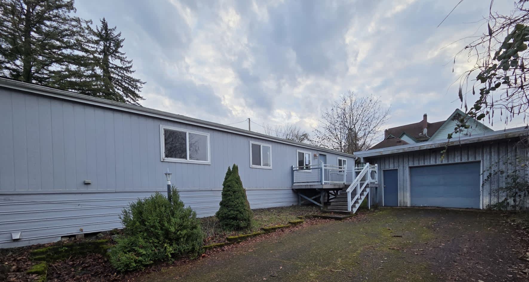 HUD Home — 115 Ne 8th St, Oakland, OR 97462 — photo 1