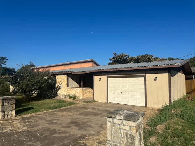 HUD Home — 808 Flamingo Rd, Granbury, TX 76049 — photo 1