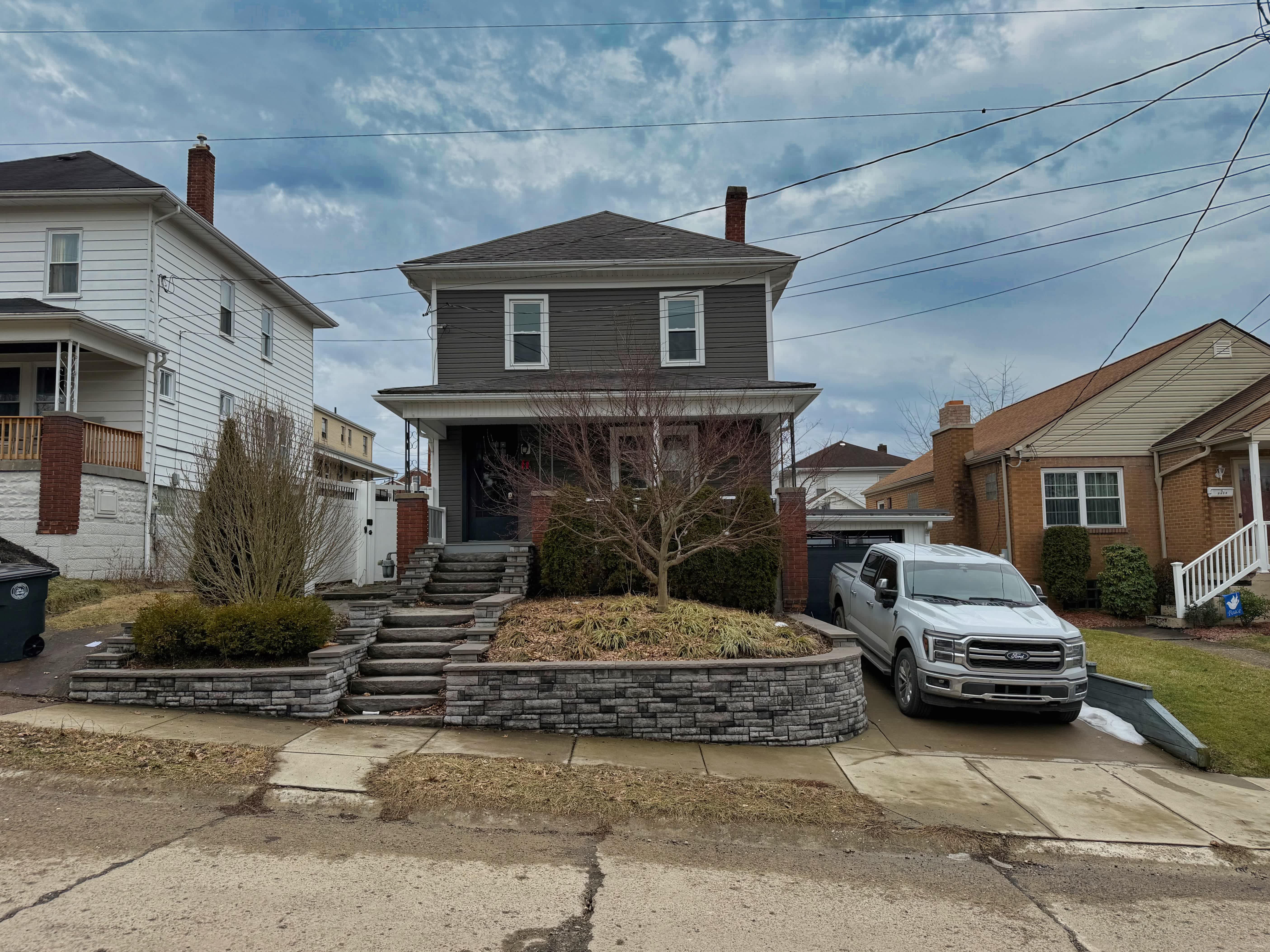 HUD Home — 2012 Fairmont Ave, Steubenville, OH 43952 — photo 1