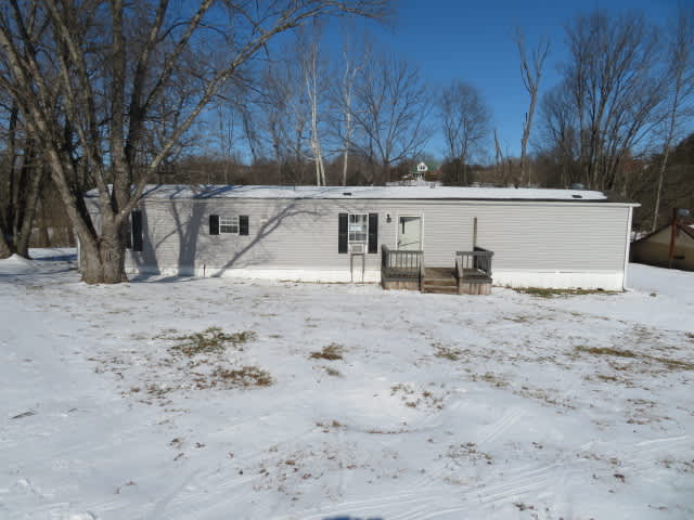 HUD Home — 520 Nest Egg Rd, Mount Sterling, KY 40353 — photo 1