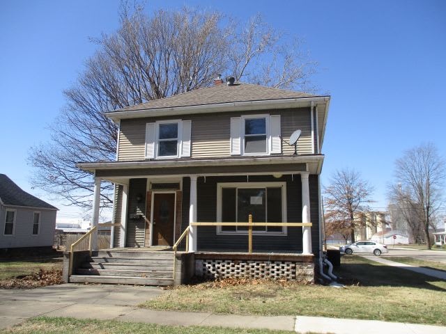 HUD Home — 217 N Broad St, Lacon, IL 61540 — photo 1