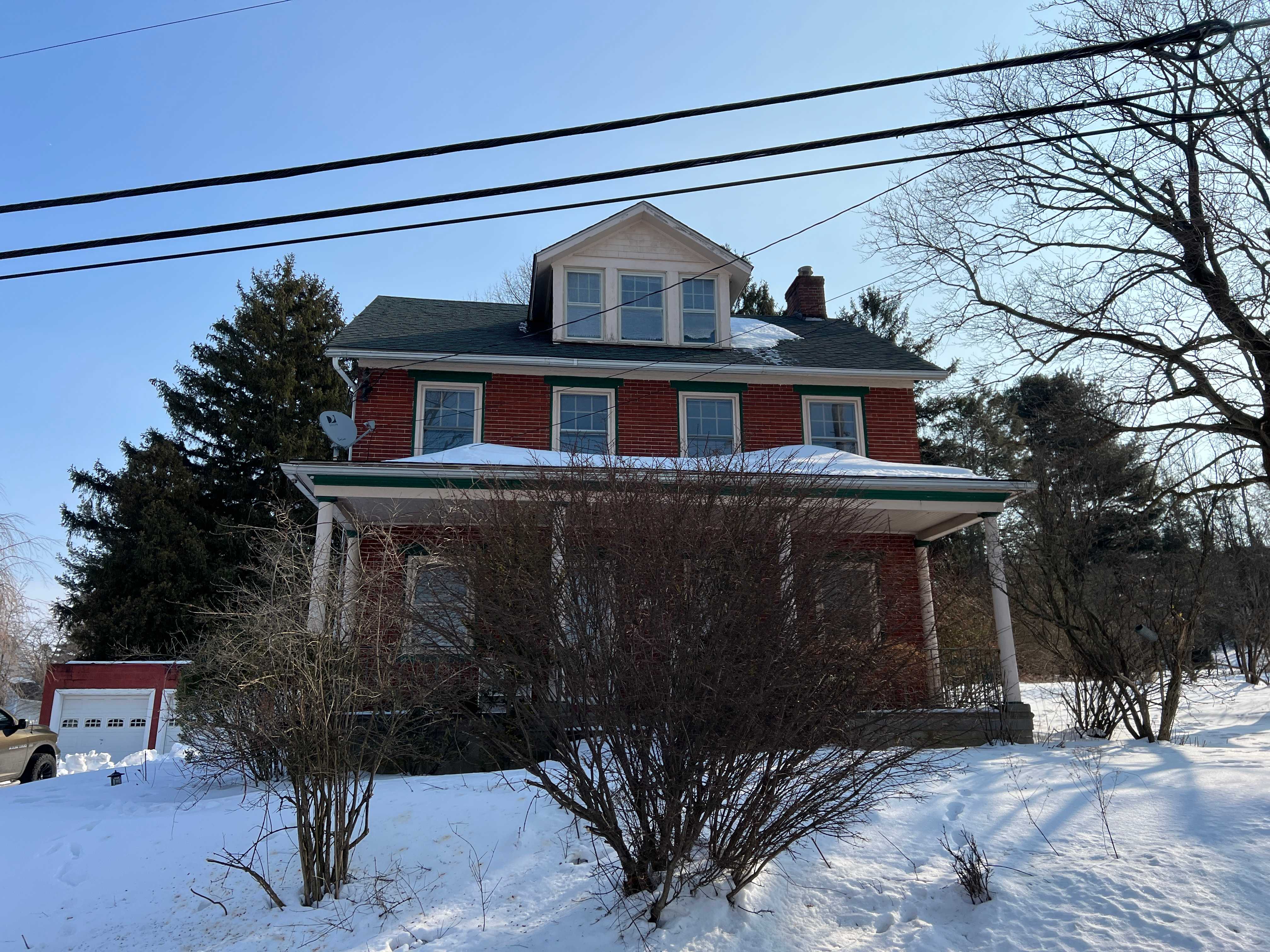 HUD Home — 1333 Richmond Rd, Easton, PA 18040 — photo 1