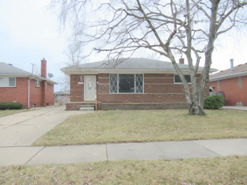 HUD Home — 17716 Veronica Ave, Eastpointe, MI 48021 — photo 1