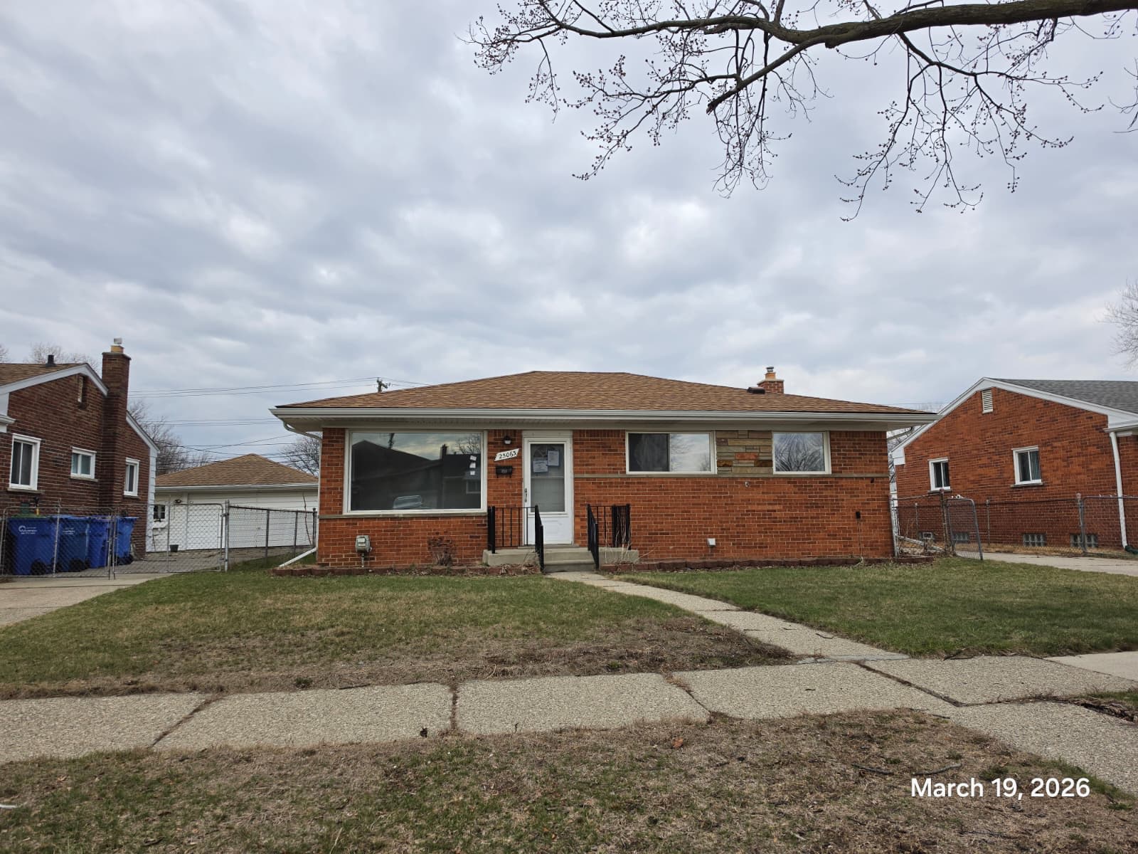 HUD Home — 25063 Campbell Ave, Warren, MI 48089 — photo 1