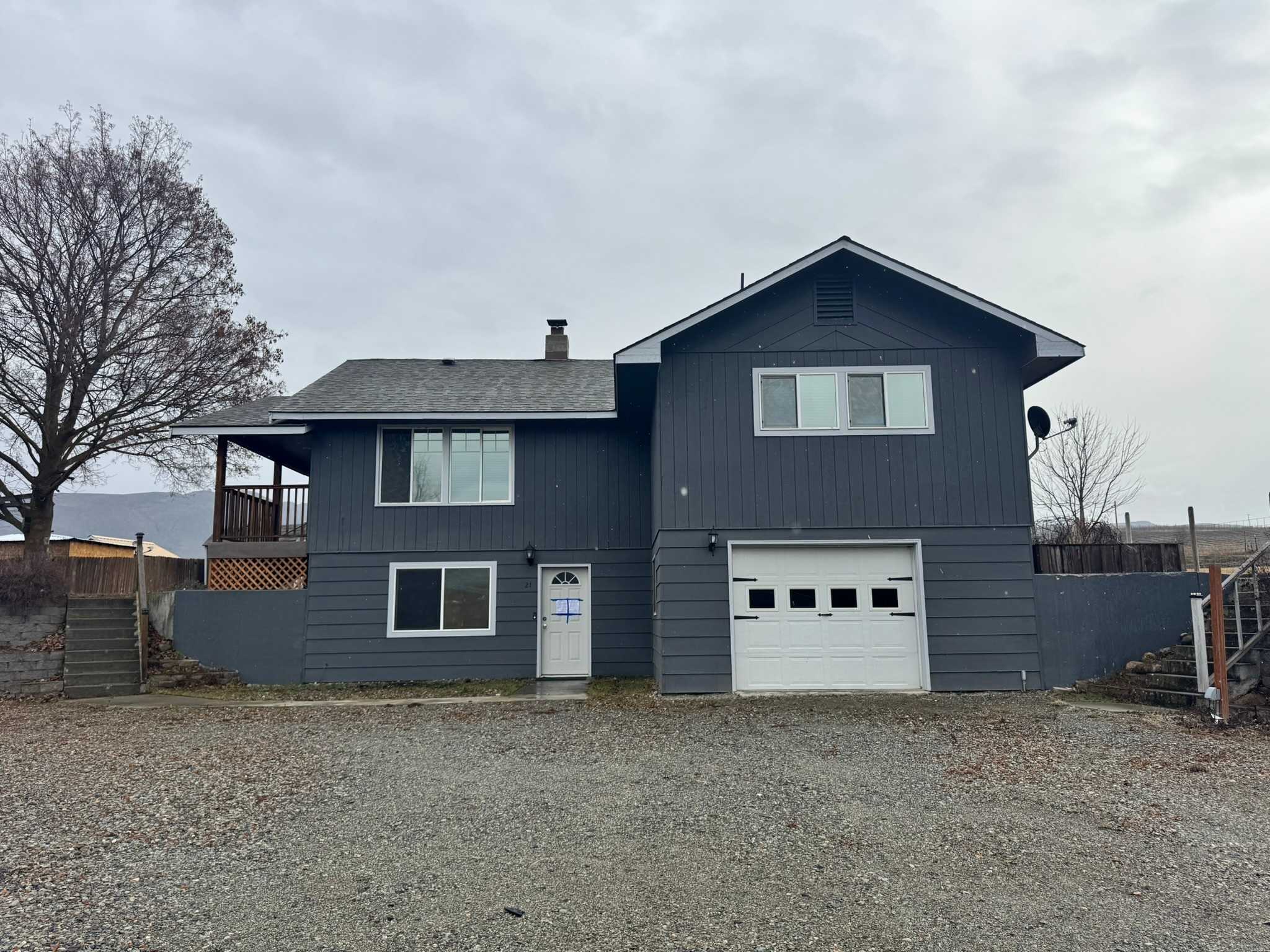 HUD Home — 21 Orchard Loop N, Tonasket, WA 98855 — photo 1