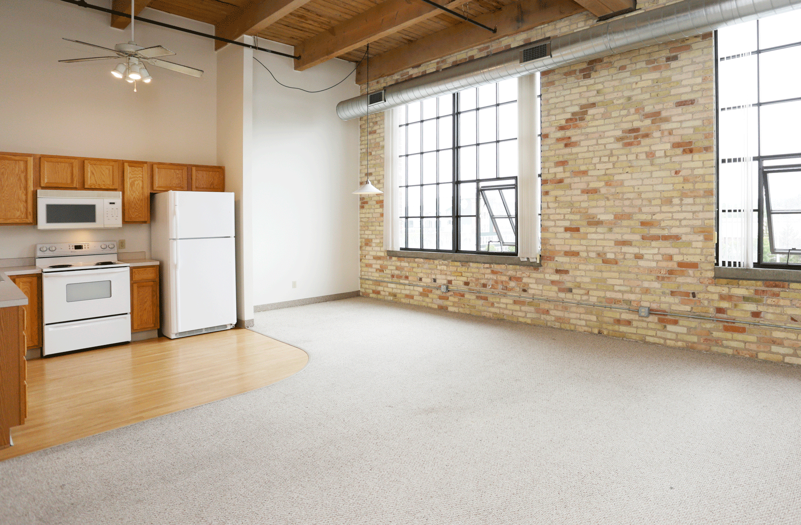 √ Off Broadway Apartments Reviews