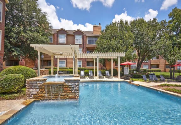 Cobblestone Apartments In Arlington Texas