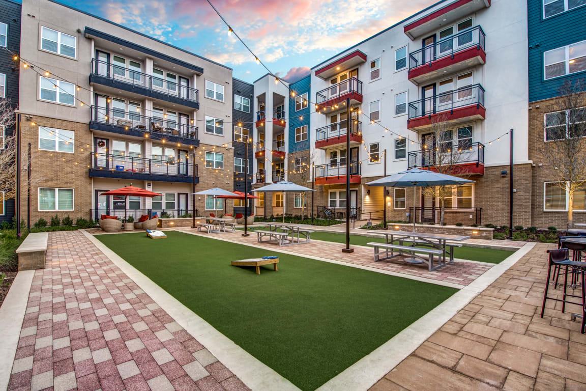 Henley Riverside Apartments in Austin, TX