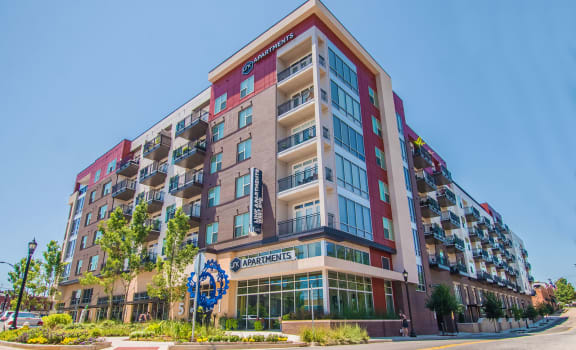 Luxury Apartments For Rent In Downtown Greenville Sc Link Apartments West End