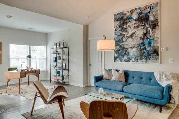 Kingsview Livingroom + Sunroom