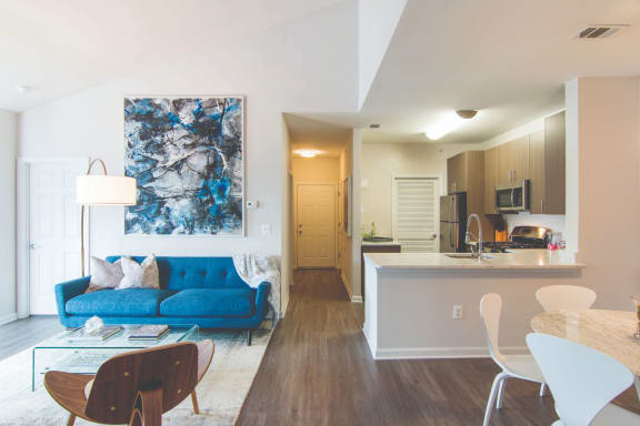 Kingsview Apartments Entryway