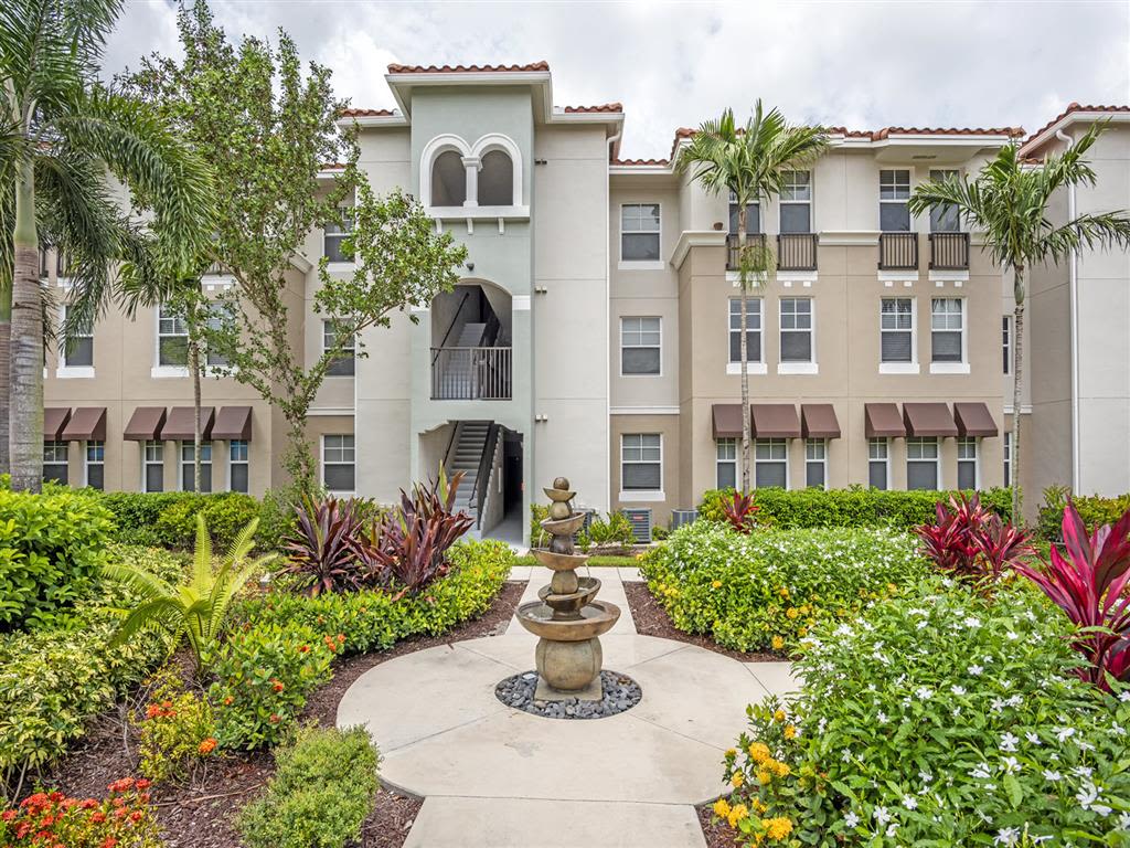 Miramar, FL Apartments Horizon at Miramar Photos
