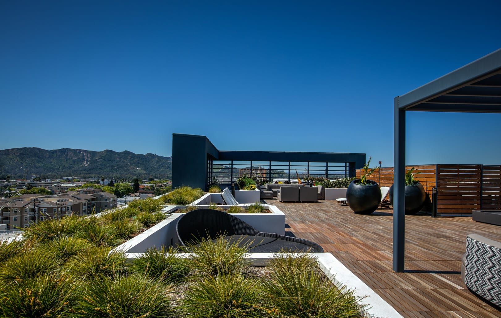 Rent Luxury Apartments in Glendale, CA | Legendary Glendale