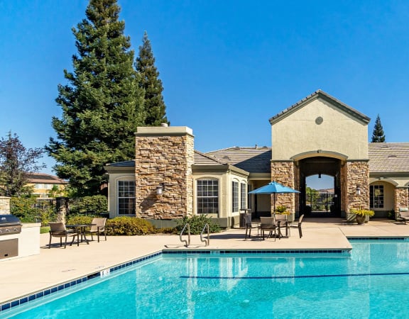 Willow Springs Apartments in Folsom, CA near Sacramento