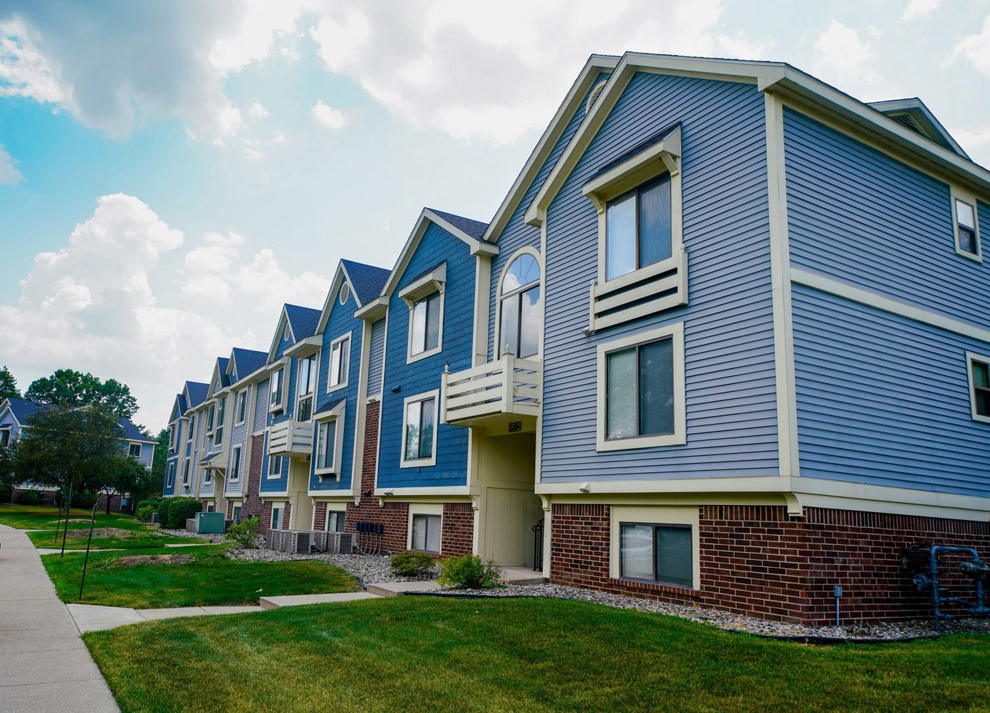 Fort Wayne, Indiana Apartments South Bridge Apartments Photos