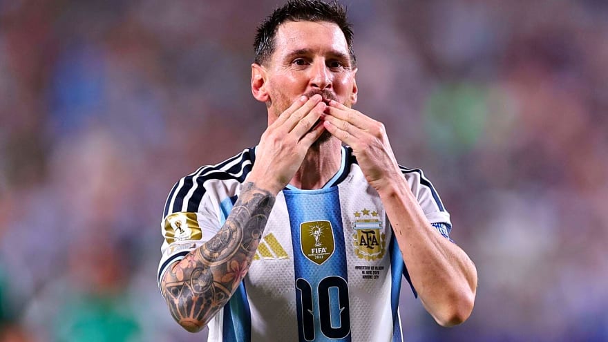 Why did Lionel Messi cry after scoring vs Algeria? Family reveals and asks for ‘respect’