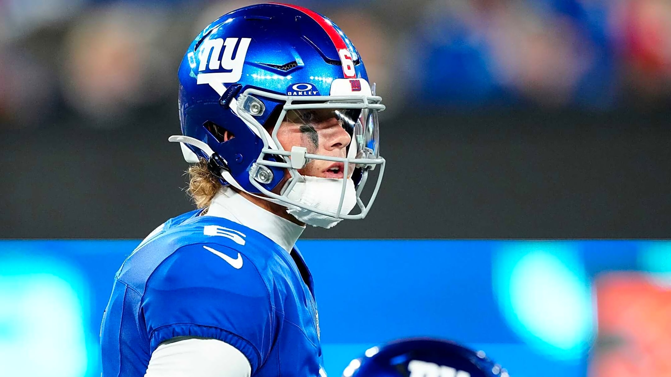 Giants Rookie Jaxson Dart Had Perfect Response To Scary Preseason Moment | Yardbarker