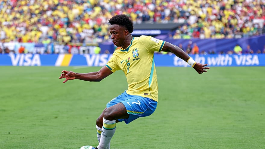 Blockbuster transfer taking shape as Arsenal open talks to land 22-goal star
