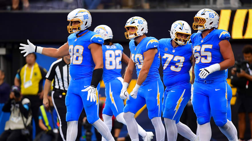 Chargers Expecting Turnaround, Rebuffing Trade Inquiries
