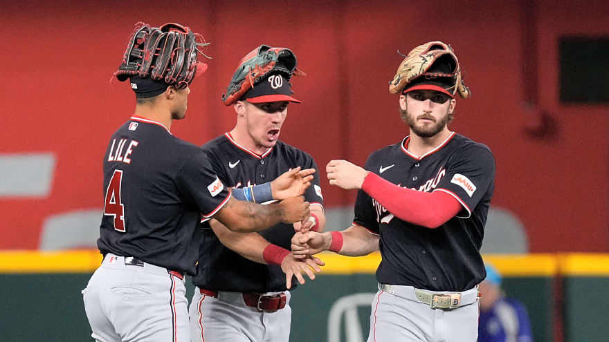 Nationals’ Jacob Young climbs wall to make the catch of the year