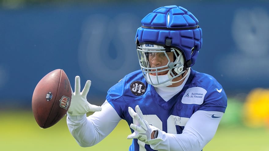 Colts' Taylor may have unique reason to take strong contract stance