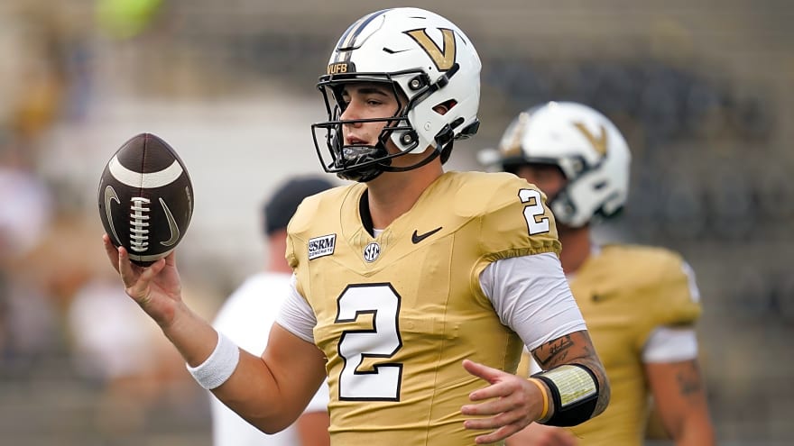 Vanderbilt turning to Curtis ahead of power conference matchup