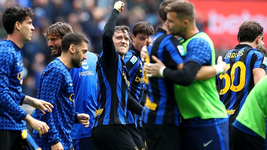 Ice-cold Pole! Zielinski blasts home 98th-minute spot-kick to cap insane Inter comeback