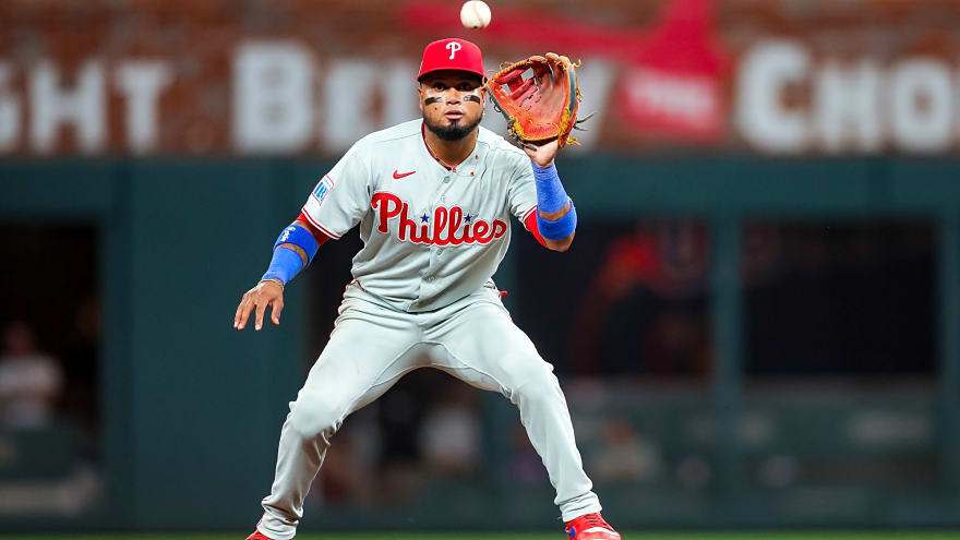 Luis Arraez suffers an ugly ankle injury while running out a grounder