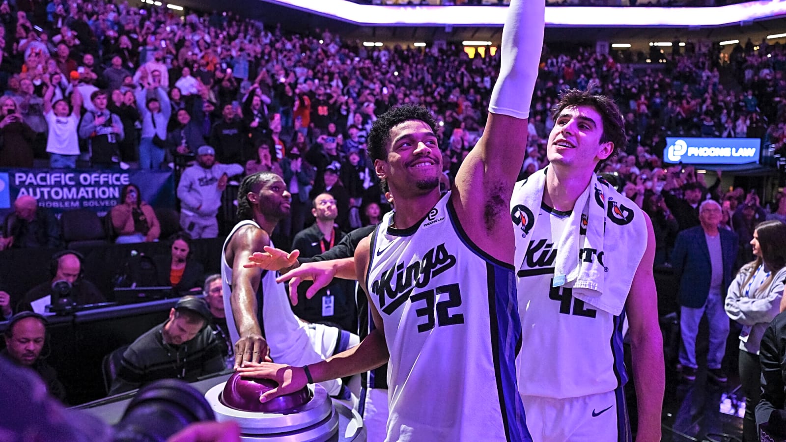 Kings take savage shot at Rockets after their upset win | Yardbarker