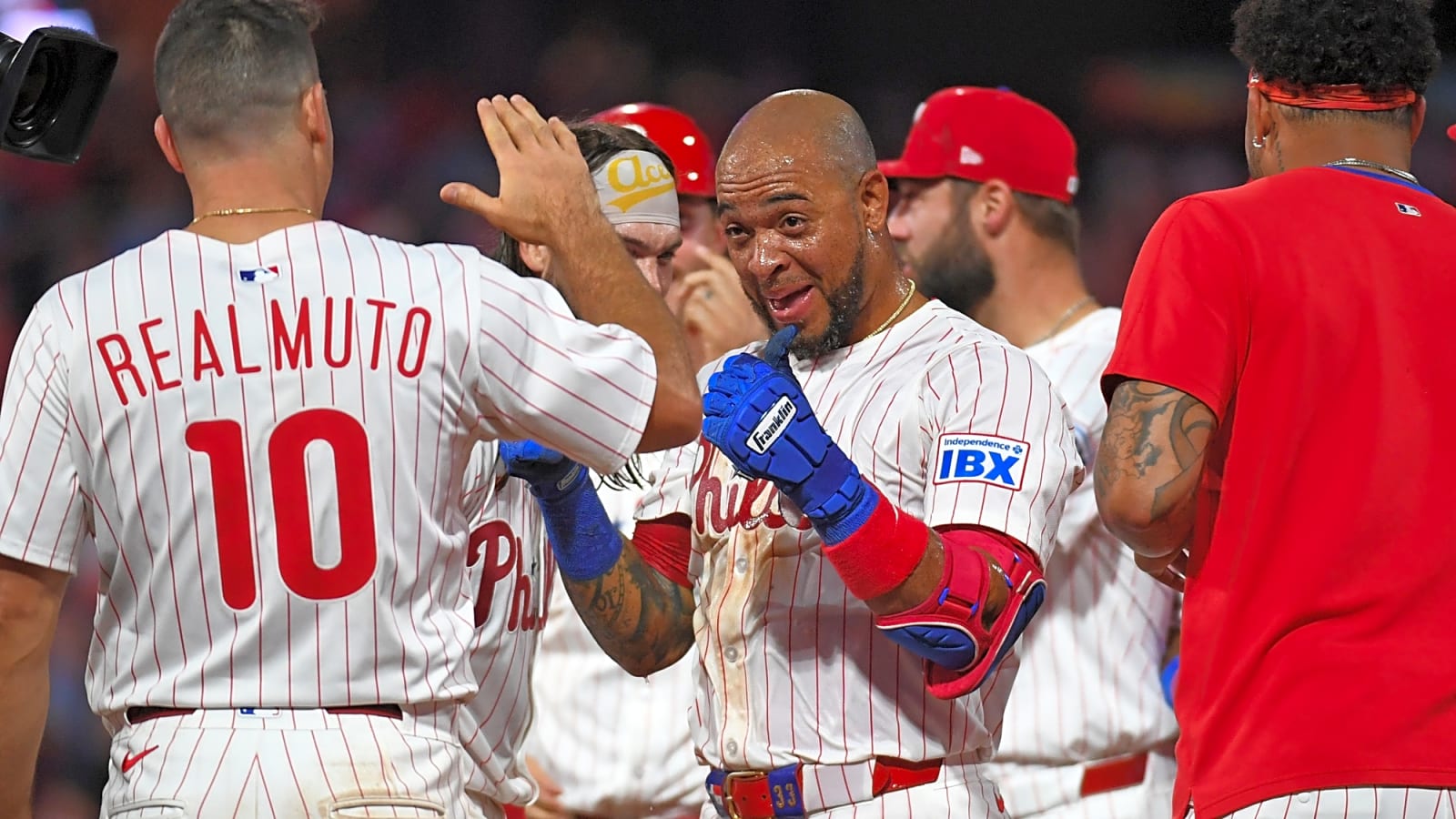Phillies beat Red Sox on unusual walk-off interference call | Yardbarker