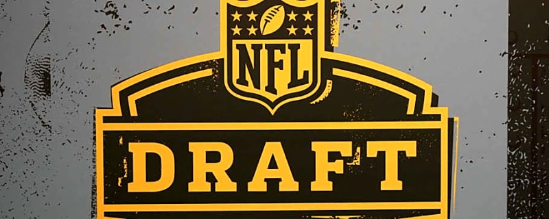 Historic Texans TE Announcing Day Two Picks at NFL Draft