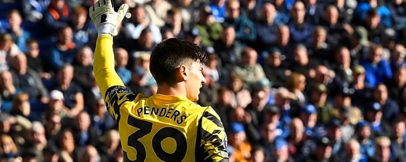 Chelsea have a new goalkeeper plan after Emi Martinez injury