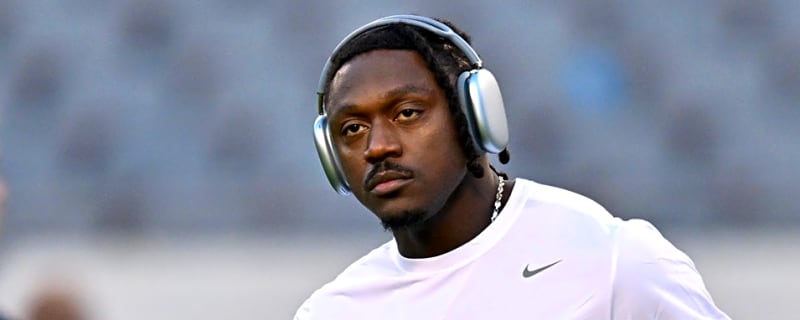 Pats' Brown questionable for game at Dolphins due to knee issue