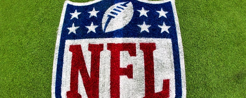 Former NFL Star Secures Republican Nomination for Arizona House Seat