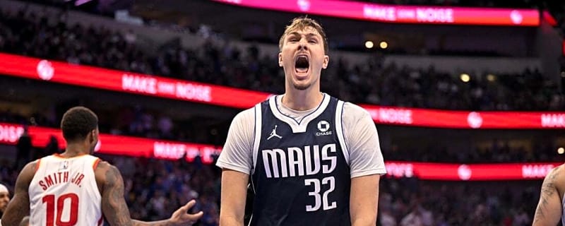 Cooper Flagg, Kyrie Irving combine for 68 as Mavericks top Rockets
