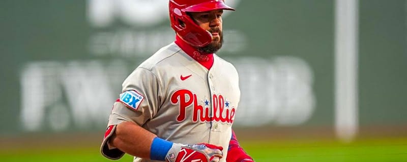 Kyle Schwarber homers in fifth straight game as Phillies edge Red Sox