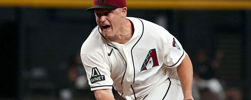 Blue Jays claim RHP Paul Sewald off waivers from D-backs