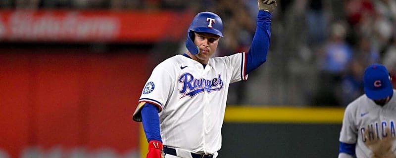 Rangers end Cubs' win streak at 10 with shutout