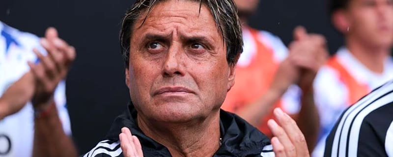 MLS suspends Miami coach Guillermo Hoyos 1 match for late kickoff violations