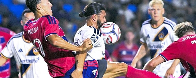 Dallas' Jonathan Sirois (9 saves) comes up big in draw vs. Galaxy